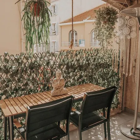 Tt Confort Coeur Avec Terrasse Et Parking Gratuit 公寓